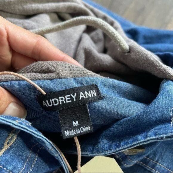 Audrey Ann Denim Hooded Jacket Size M Jean Jacket - Picture 11 of 11
